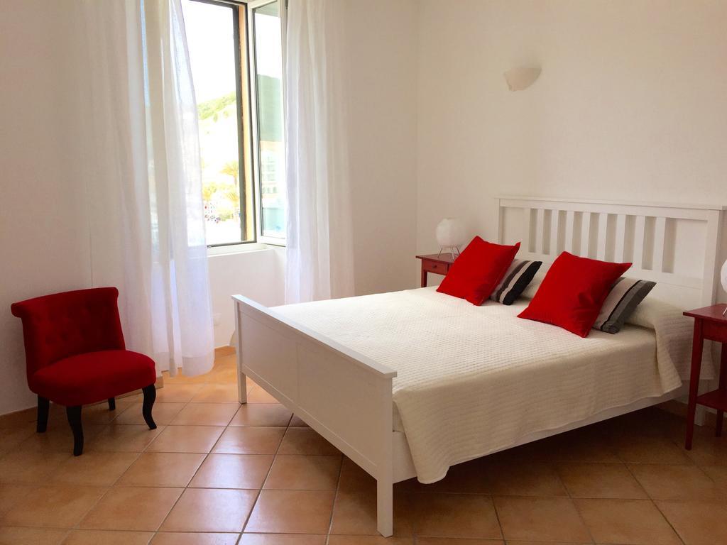 Les Appartements Du Port Bonifacio  Habitación foto