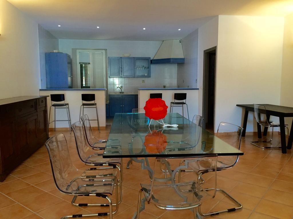 Les Appartements Du Port Bonifacio  Habitación foto